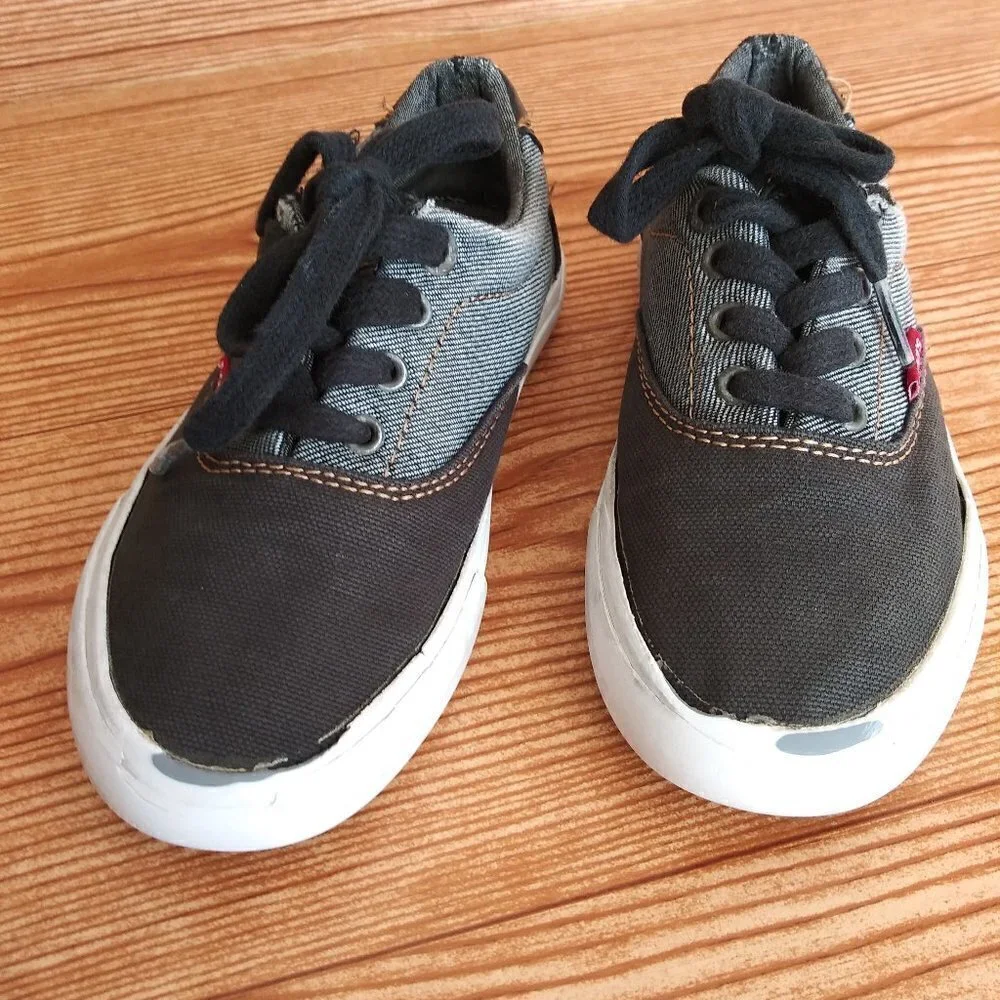 LEVI'S blue denim boy's sneakers size 12